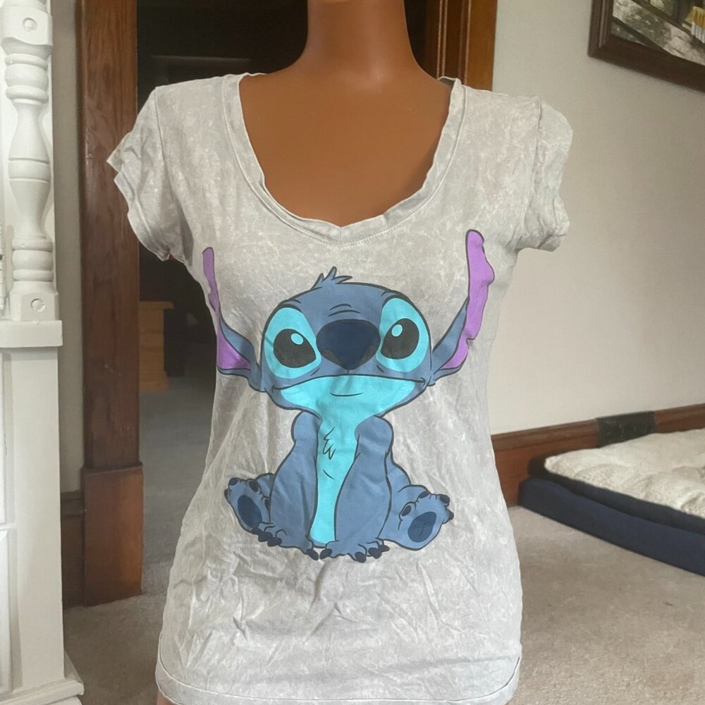 Disney Lilo & Stitch Graphic Tee - Size Medium